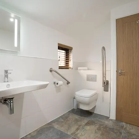 Feriehus New 4 Bedroom At Waterhead Range By Letmestay Ambleside
