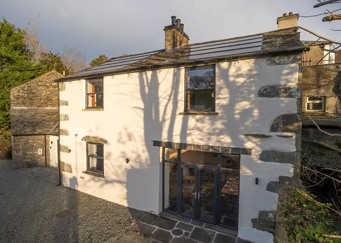 New 4 Bedroom At Waterhead Range By Letmestay Casa de Férias Ambleside